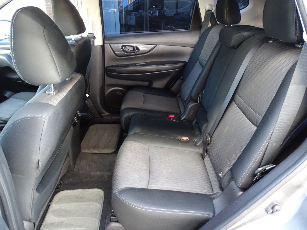 2020 Nissan Rogue Image 10