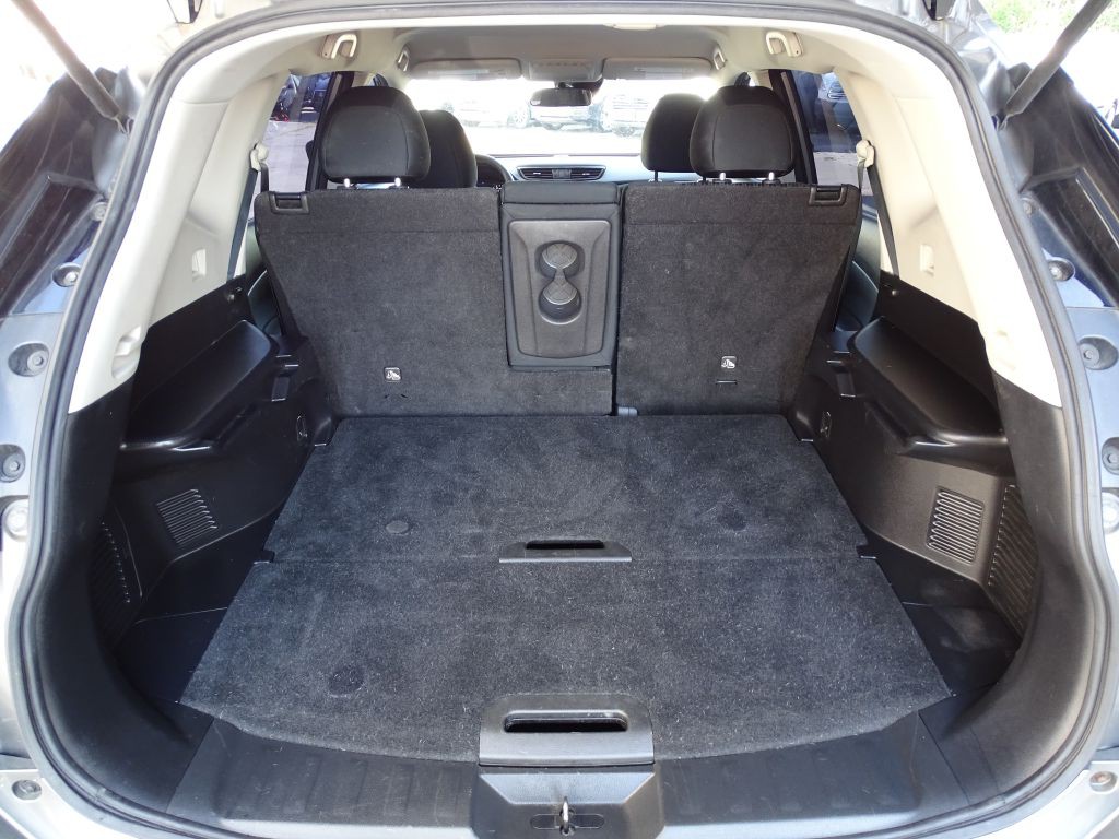 2020 Nissan Rogue Image 11