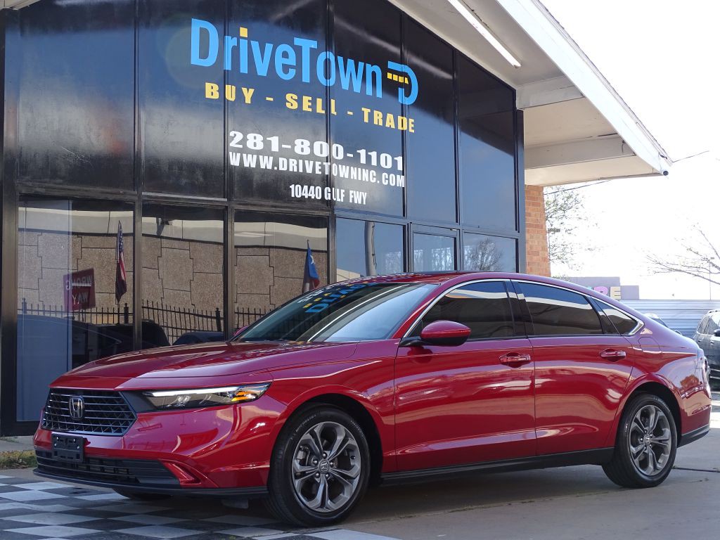 2023 Honda Accord Image 1