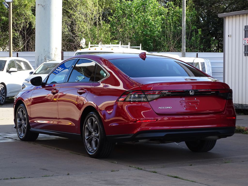 2023 Honda Accord Image 3