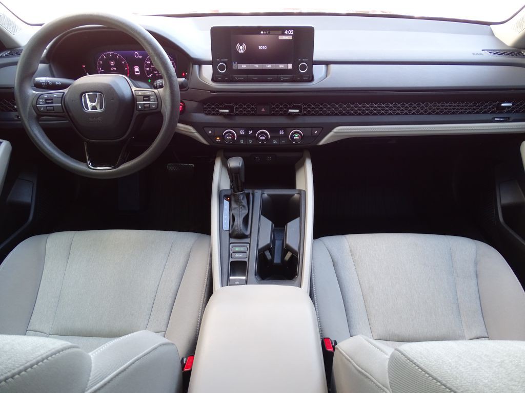 2023 Honda Accord Image 8