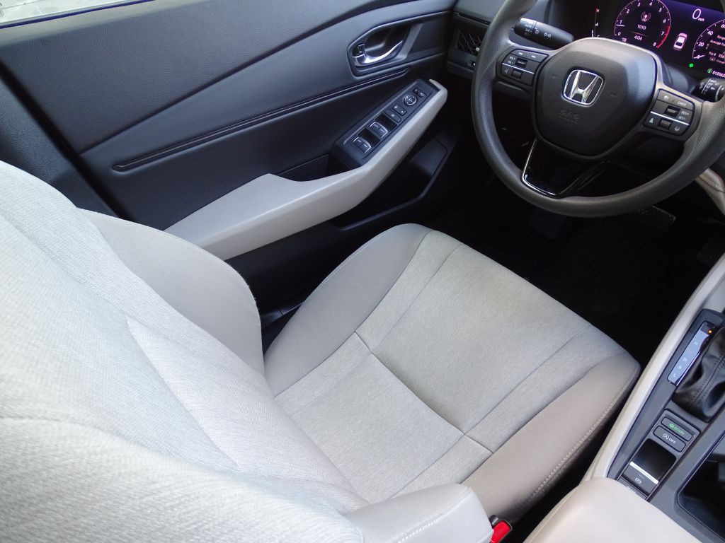 2023 Honda Accord Image 9