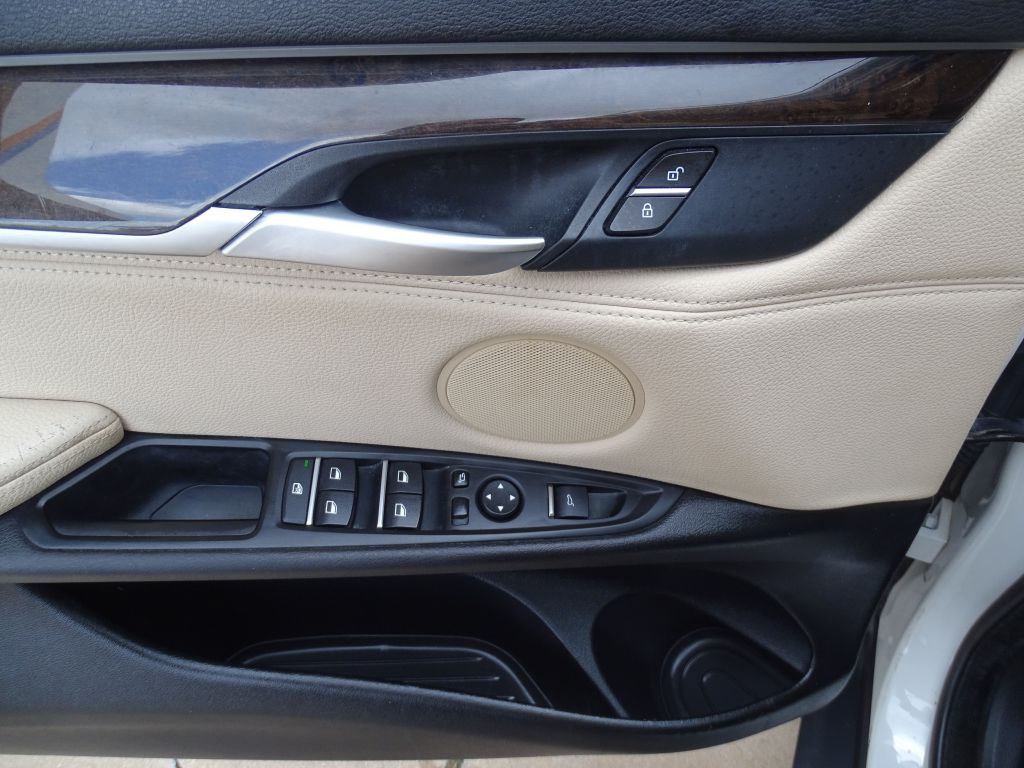 2016 BMW X5 Image 8