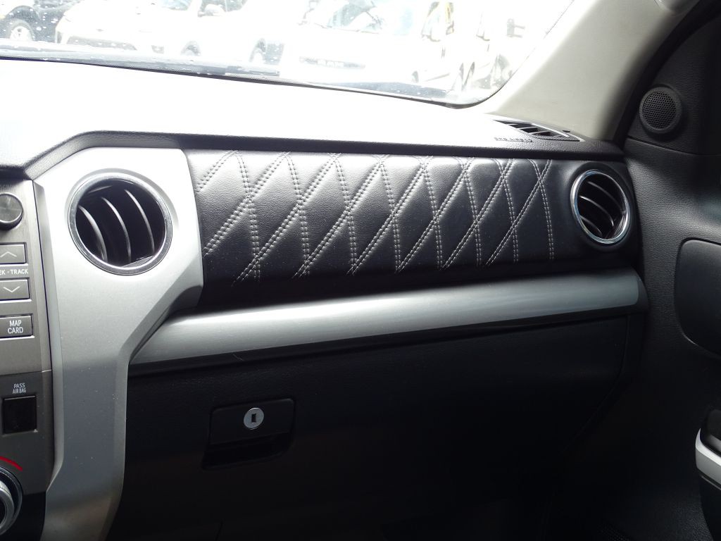 2019 Toyota Tundra Image 17