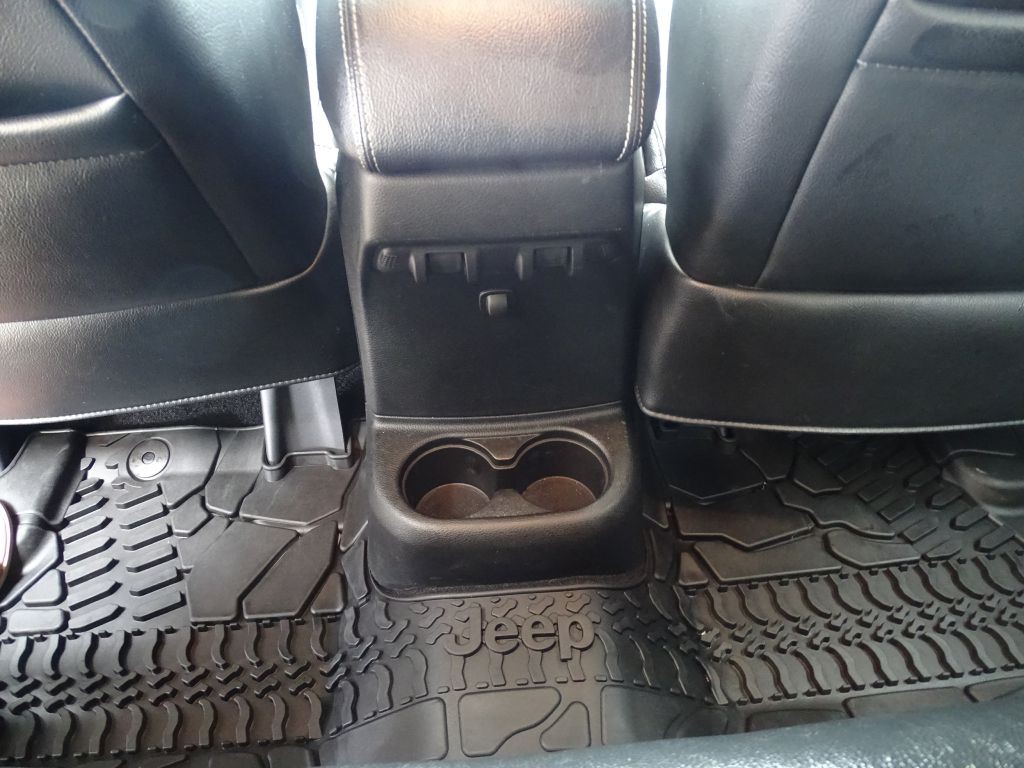 2016 Jeep Wrangler Unlimited Image 12