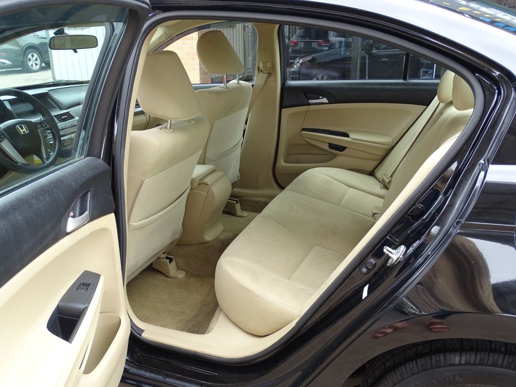 2012 Honda Accord Image 8