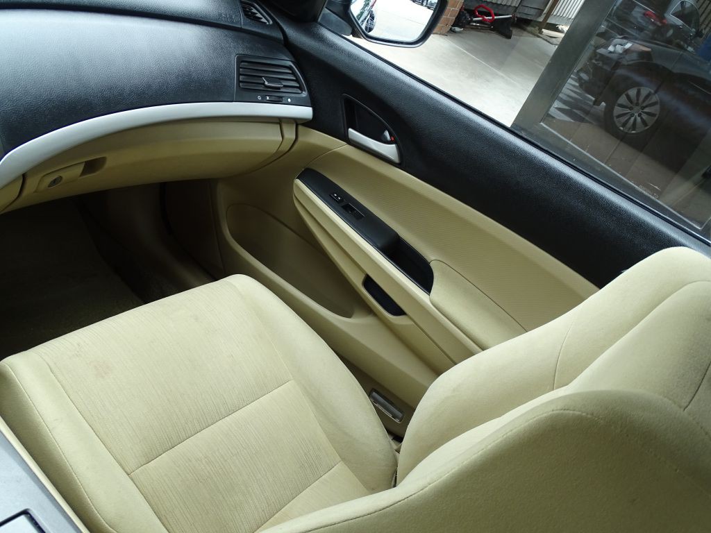 2012 Honda Accord Image 13