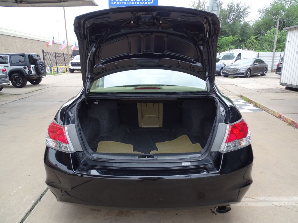 2012 Honda Accord Image 16