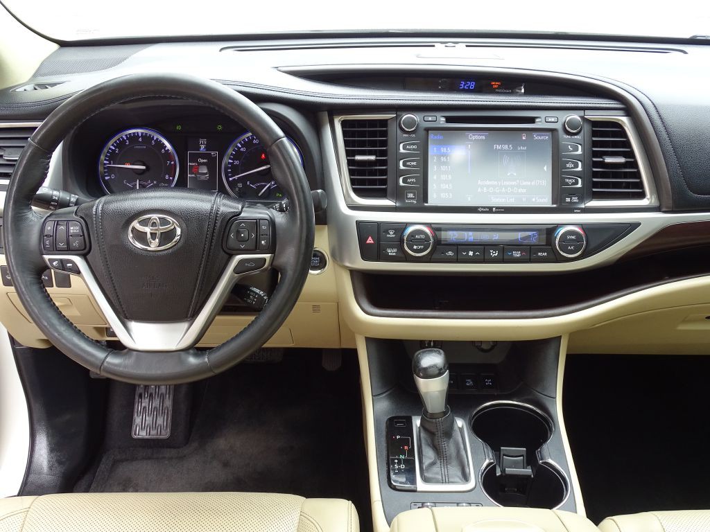 2014 Toyota Highlander Image 17