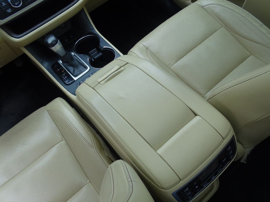 2014 Toyota Highlander Image 20
