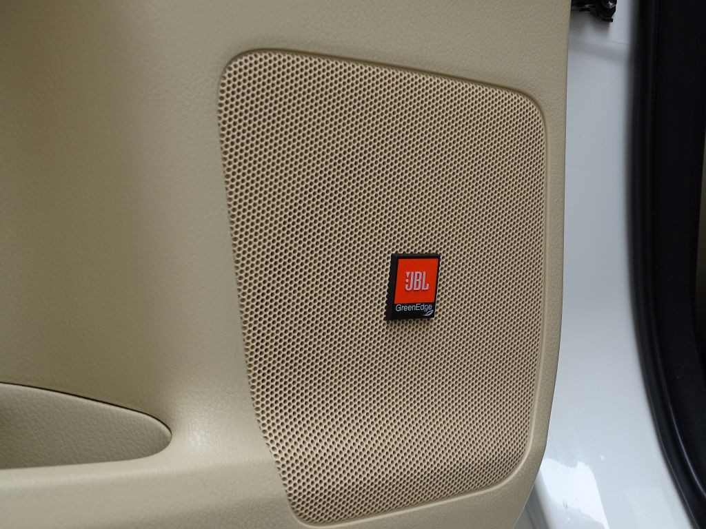 2014 Toyota Highlander Image 21