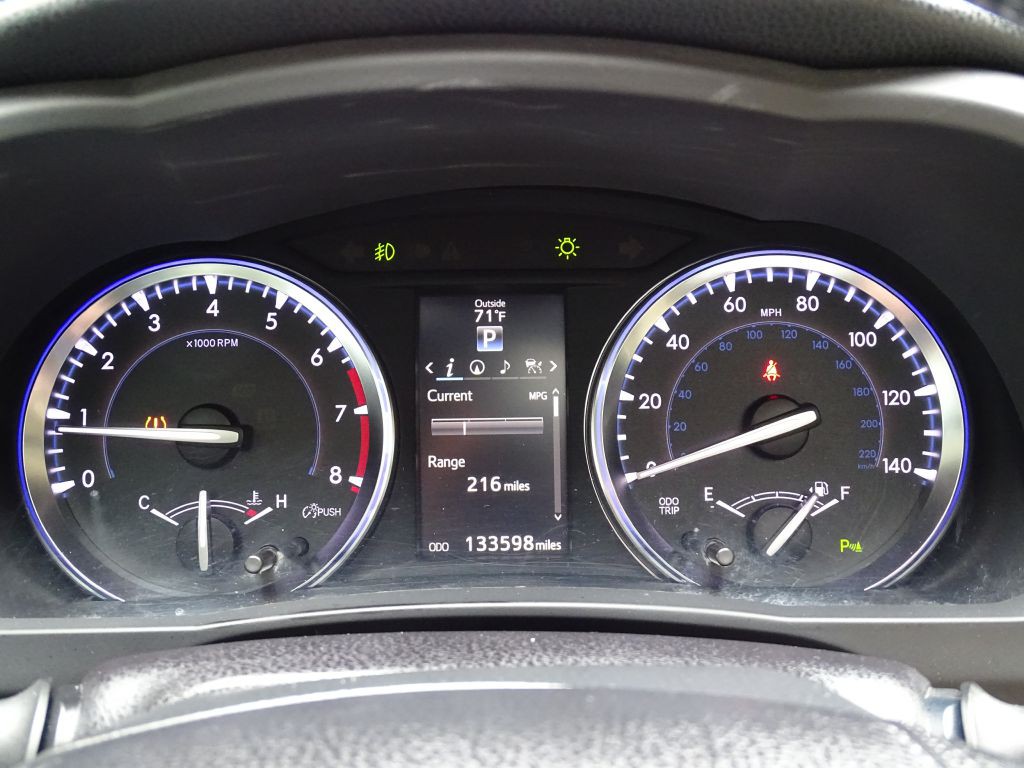 2014 Toyota Highlander Image 26