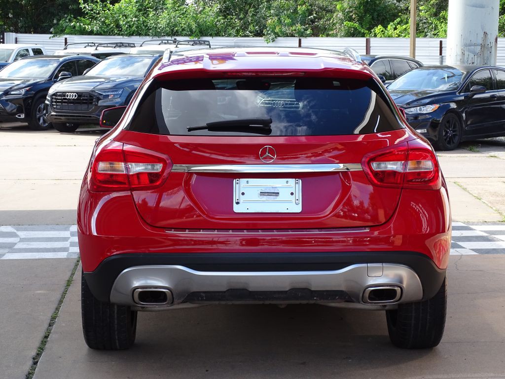 2020 Mercedes-Benz GLA-Class Image 4