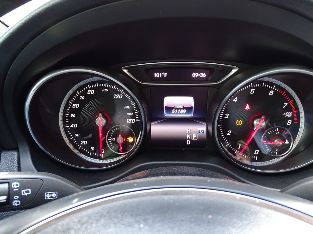2020 Mercedes-Benz GLA-Class Image 10