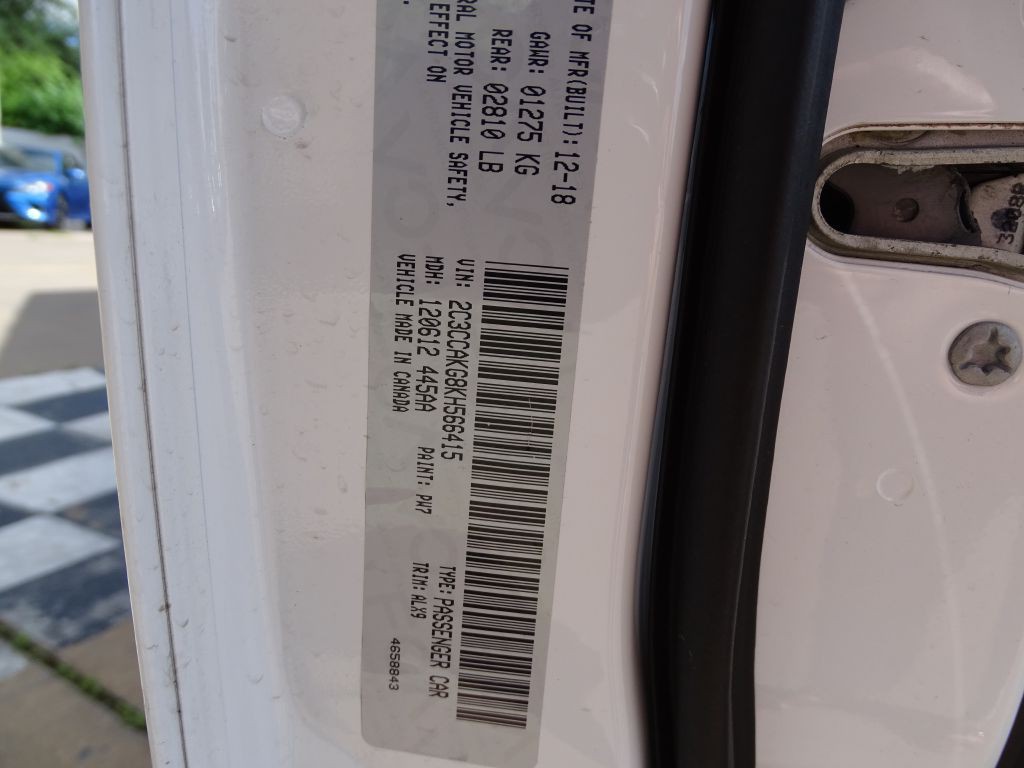 2019 Chrysler 300 Image 21
