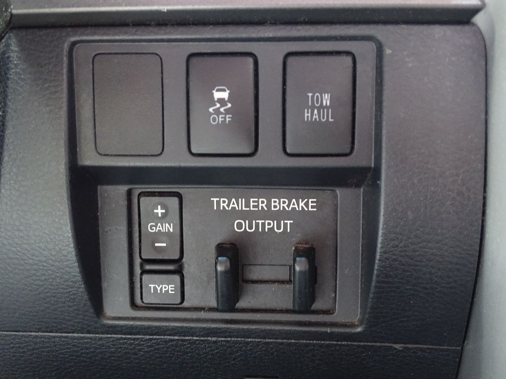 2017 Toyota Tundra Image 14