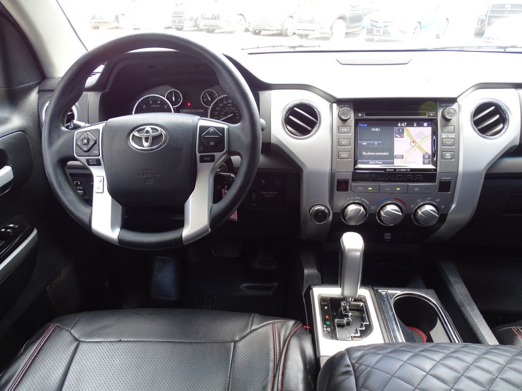 2017 Toyota Tundra Image 18