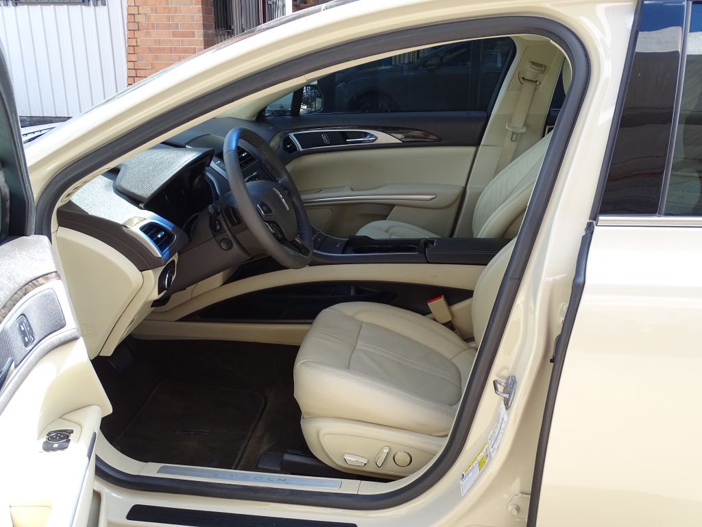2014 Lincoln MKZ Image 7