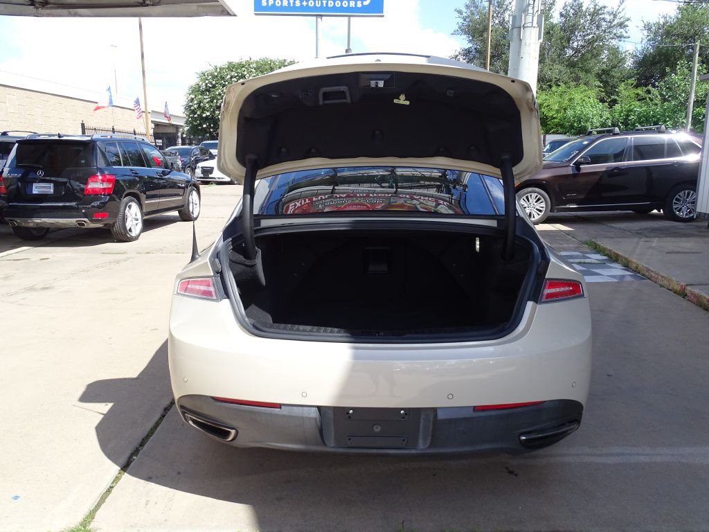 2014 Lincoln MKZ Image 16