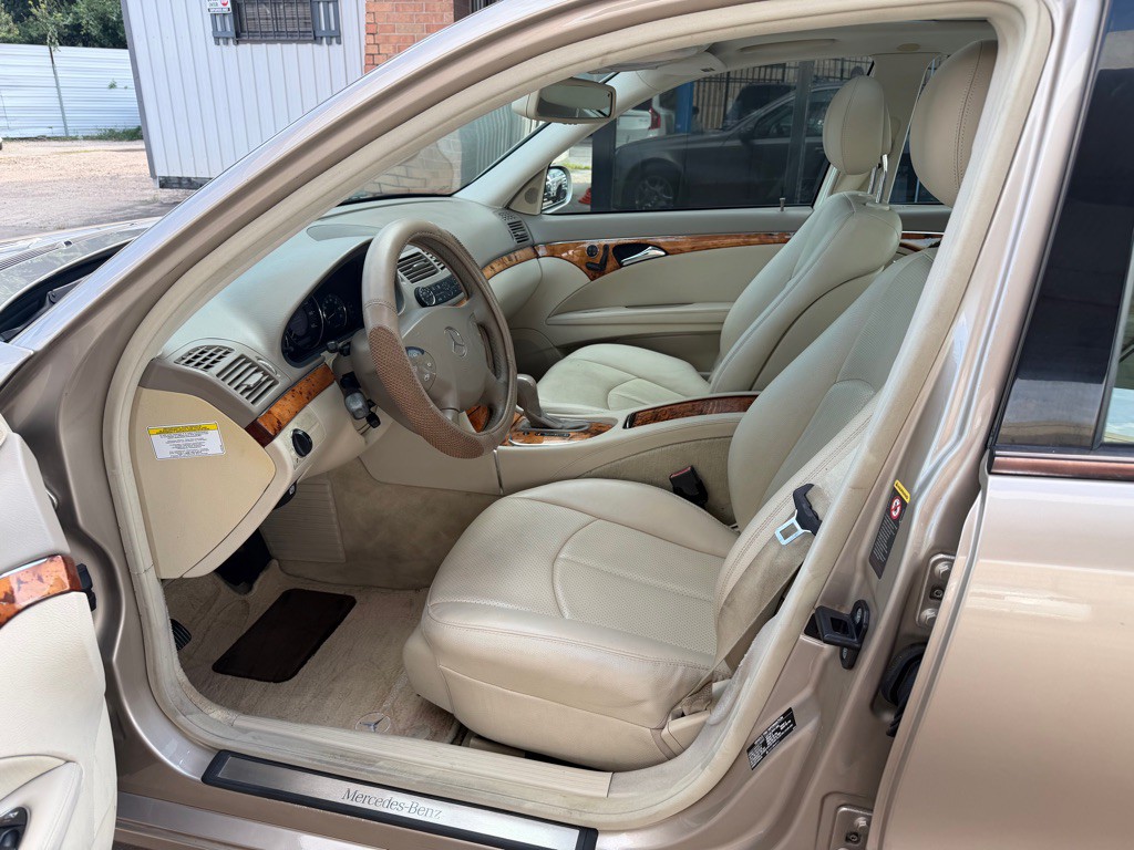 2006 Mercedes-Benz E-Class Image 8