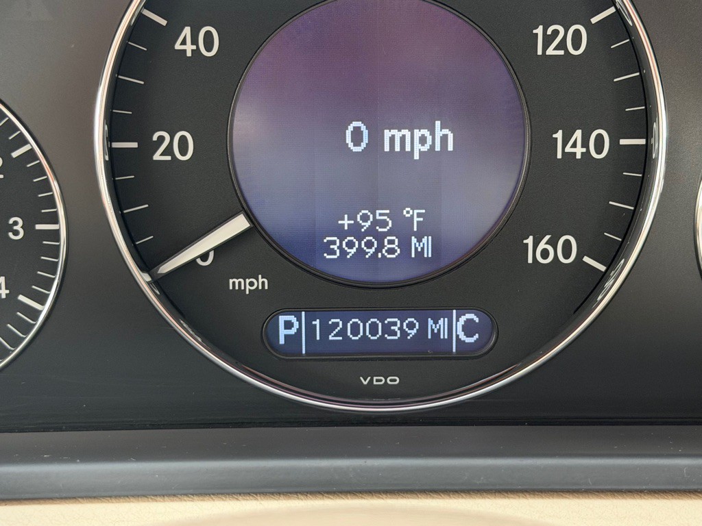 2006 Mercedes-Benz E-Class Image 11
