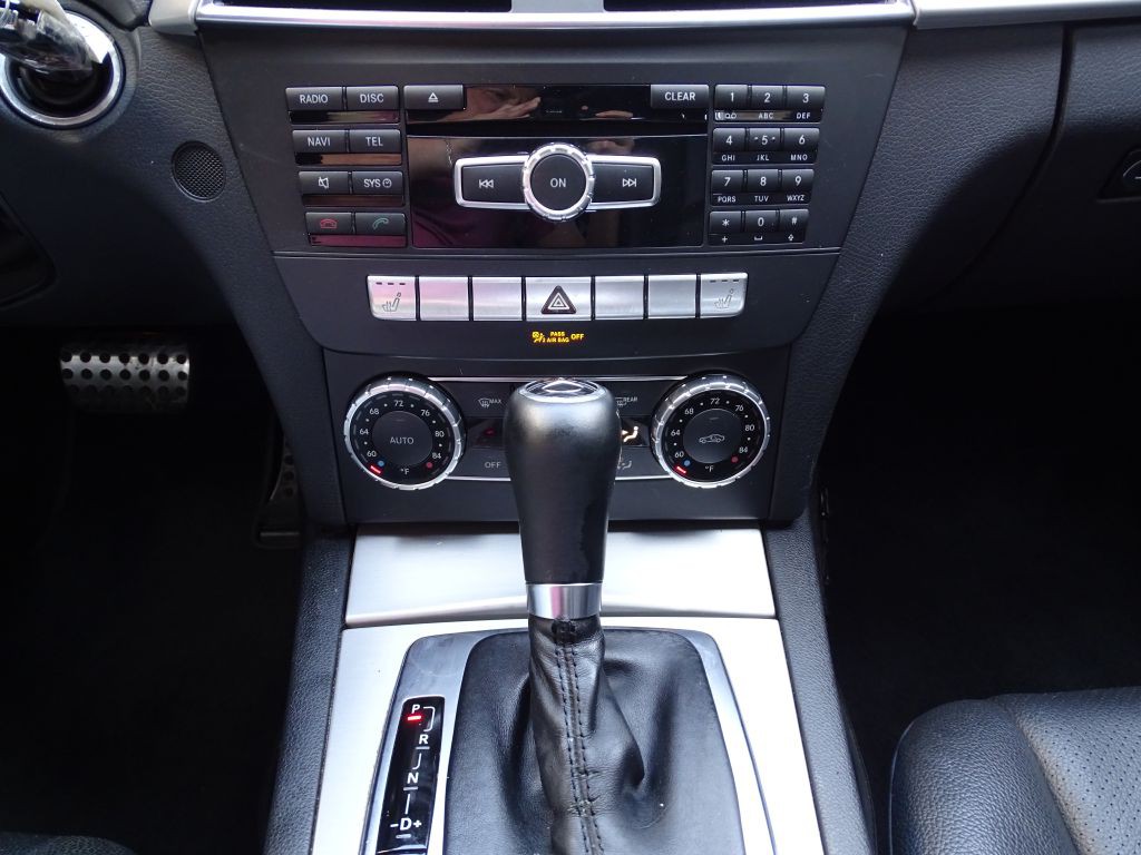 2013 Mercedes-Benz C-Class Image 13