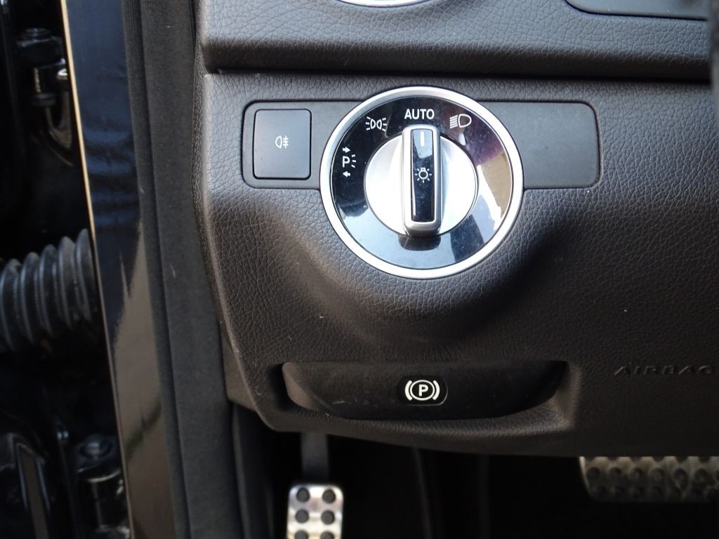 2013 Mercedes-Benz C-Class Image 15