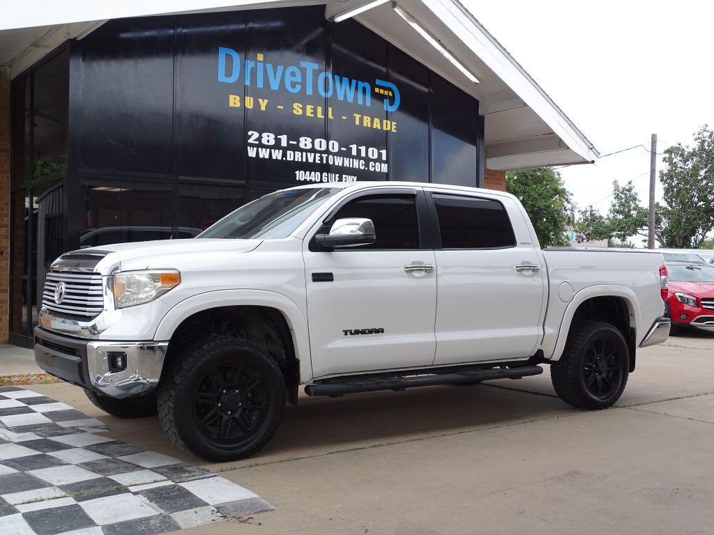 2017 Toyota Tundra Image 2