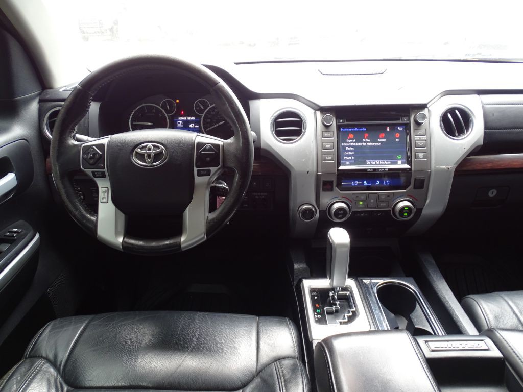 2017 Toyota Tundra Image 16