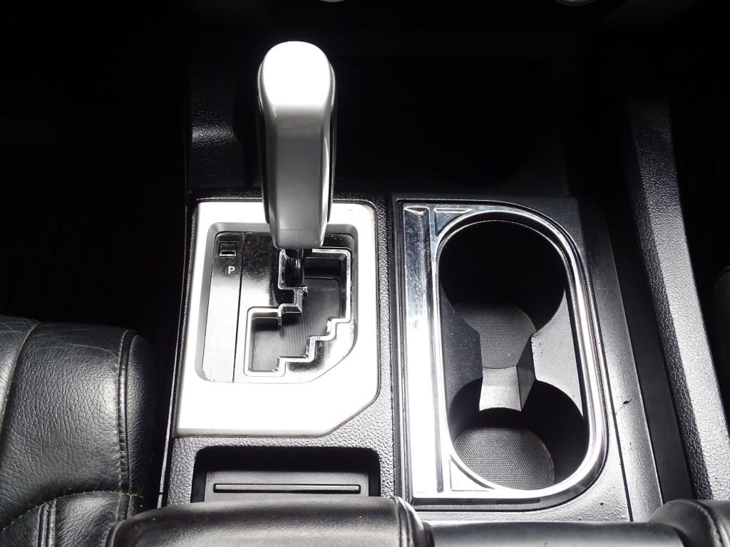 2017 Toyota Tundra Image 17
