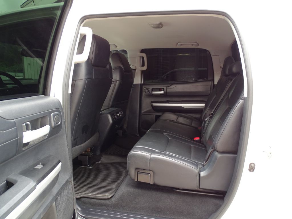 2017 Toyota Tundra Image 19