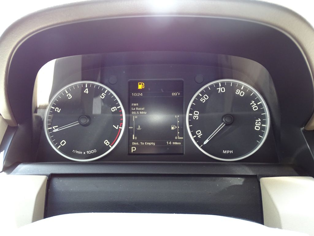 2012 Land Rover LR4 Image 8