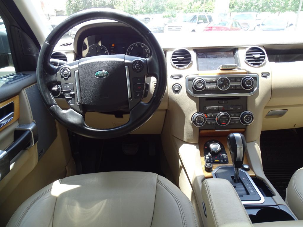 2012 Land Rover LR4 Image 13