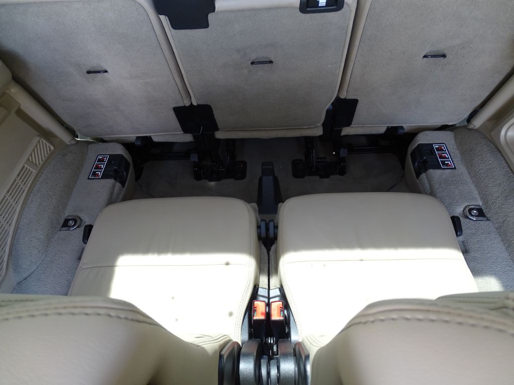 2012 Land Rover LR4 Image 18