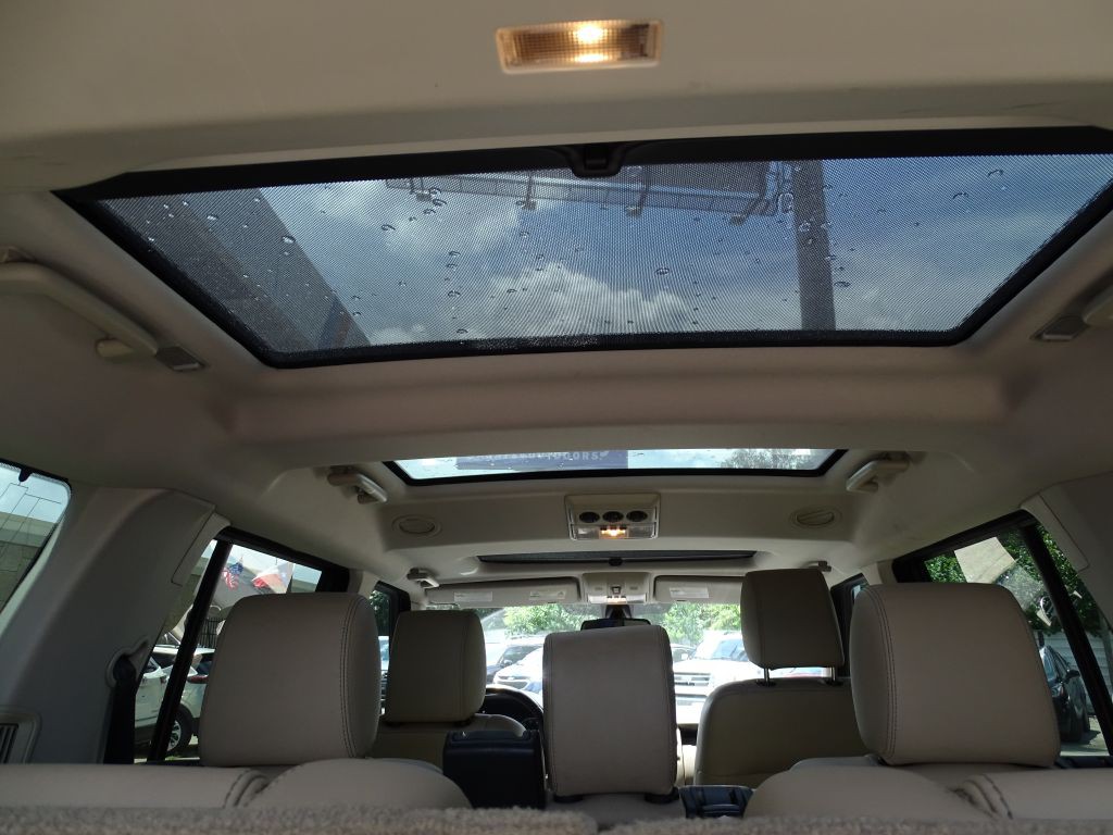 2012 Land Rover LR4 Image 19
