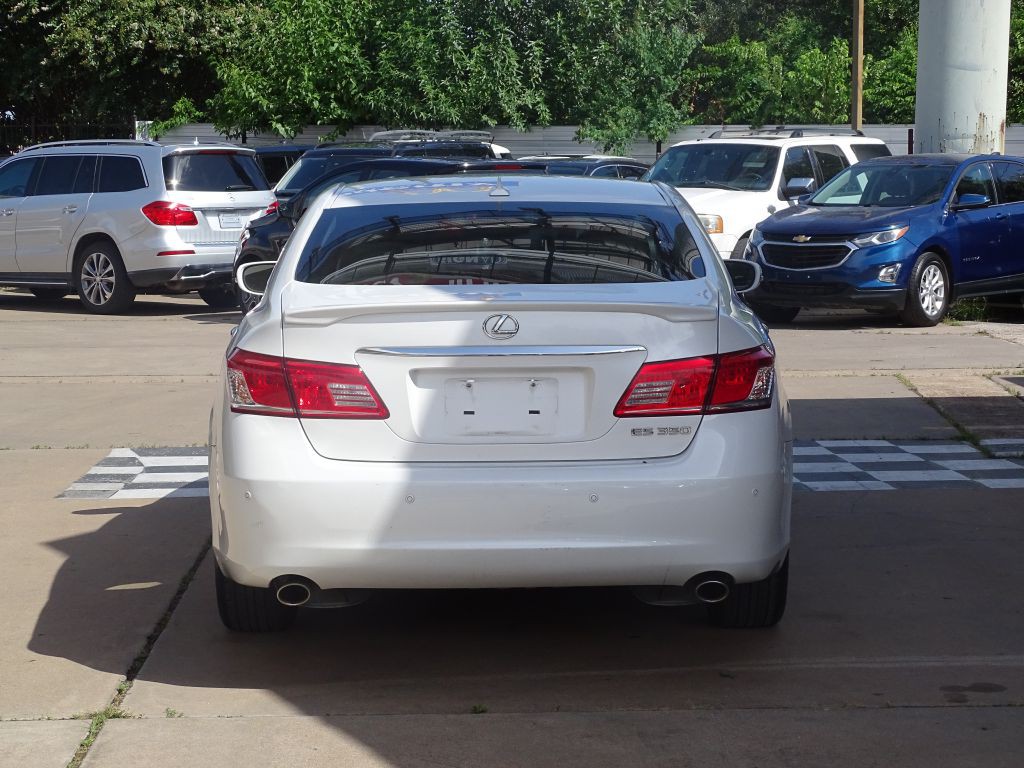 2012 Lexus ES Image 3