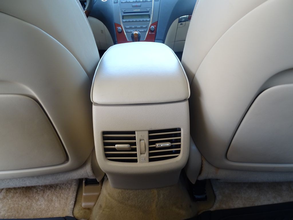 2012 Lexus ES Image 17