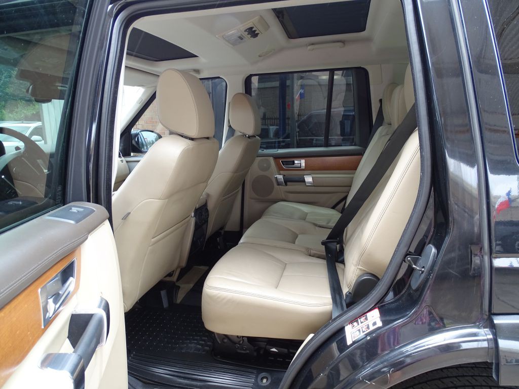 2016 Land Rover LR4 Image 8