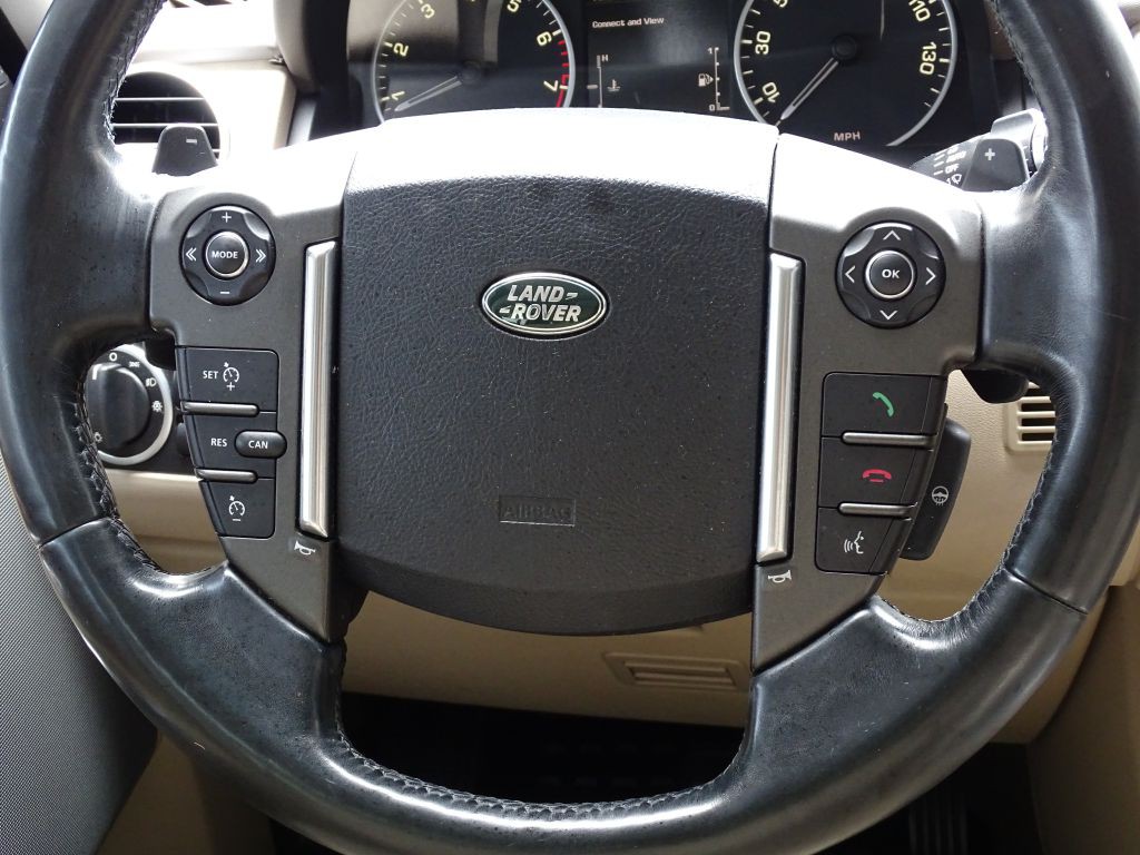 2016 Land Rover LR4 Image 14