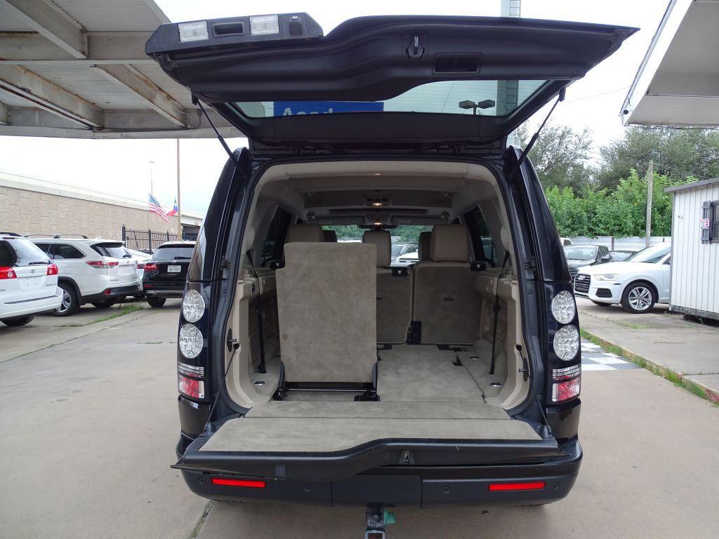 2016 Land Rover LR4 Image 24