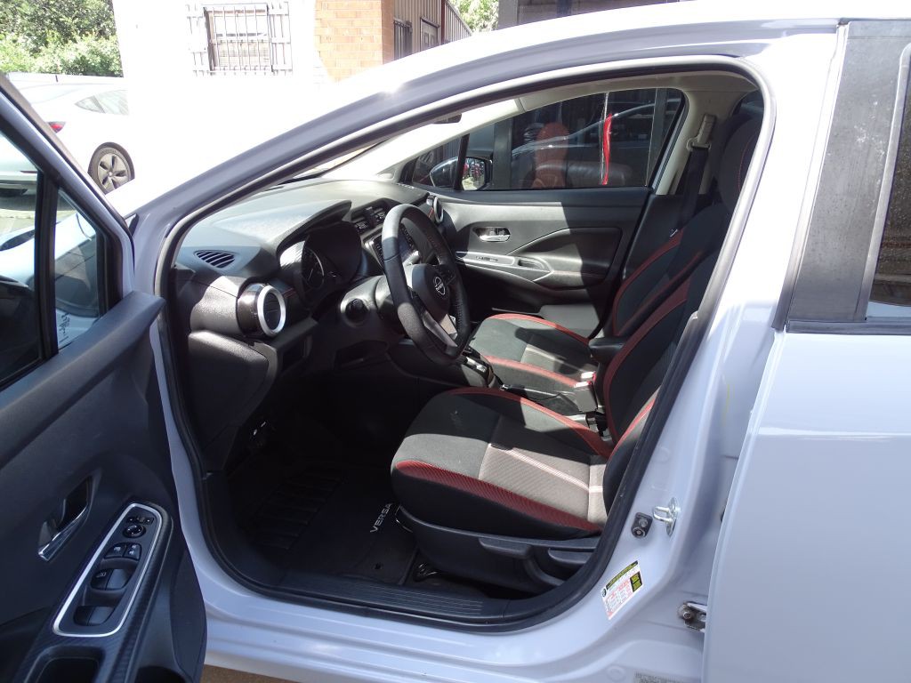 2023 Nissan Versa Image 8