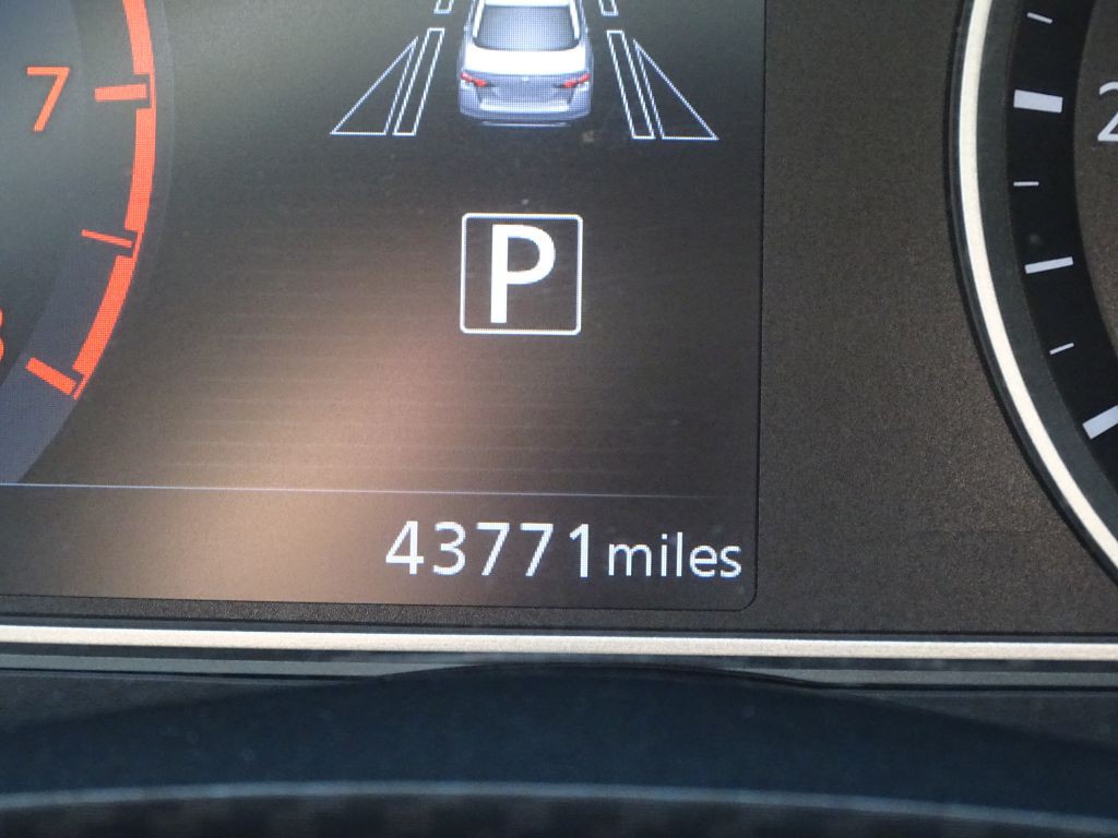 2023 Nissan Versa Image 11
