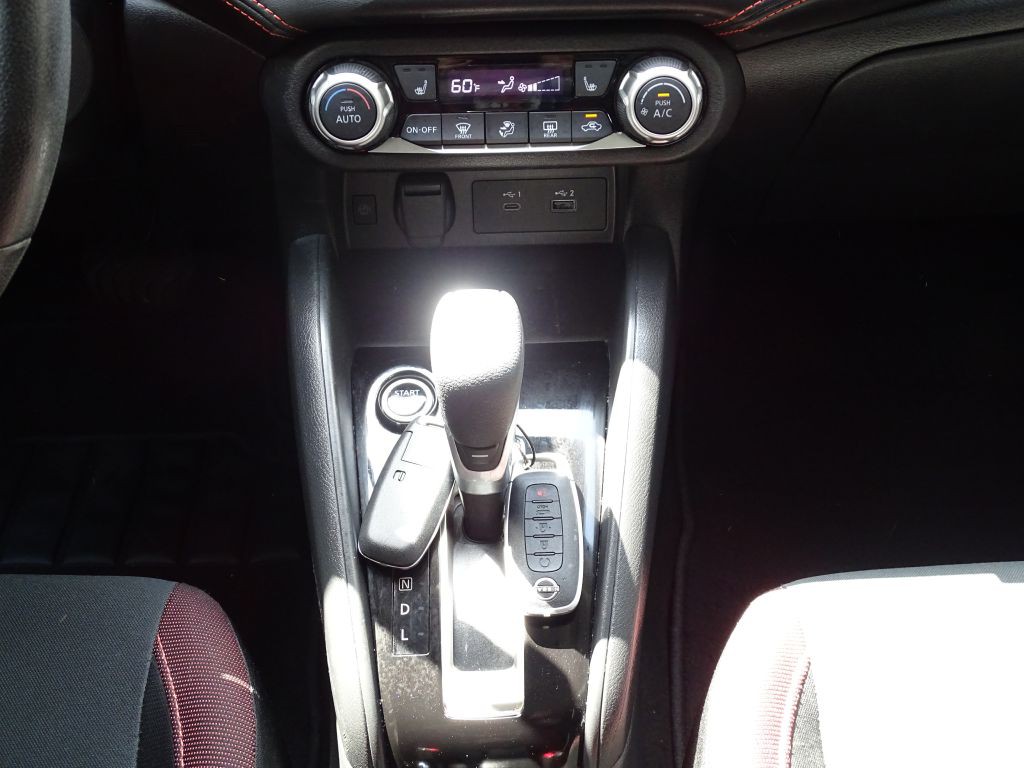 2023 Nissan Versa Image 15