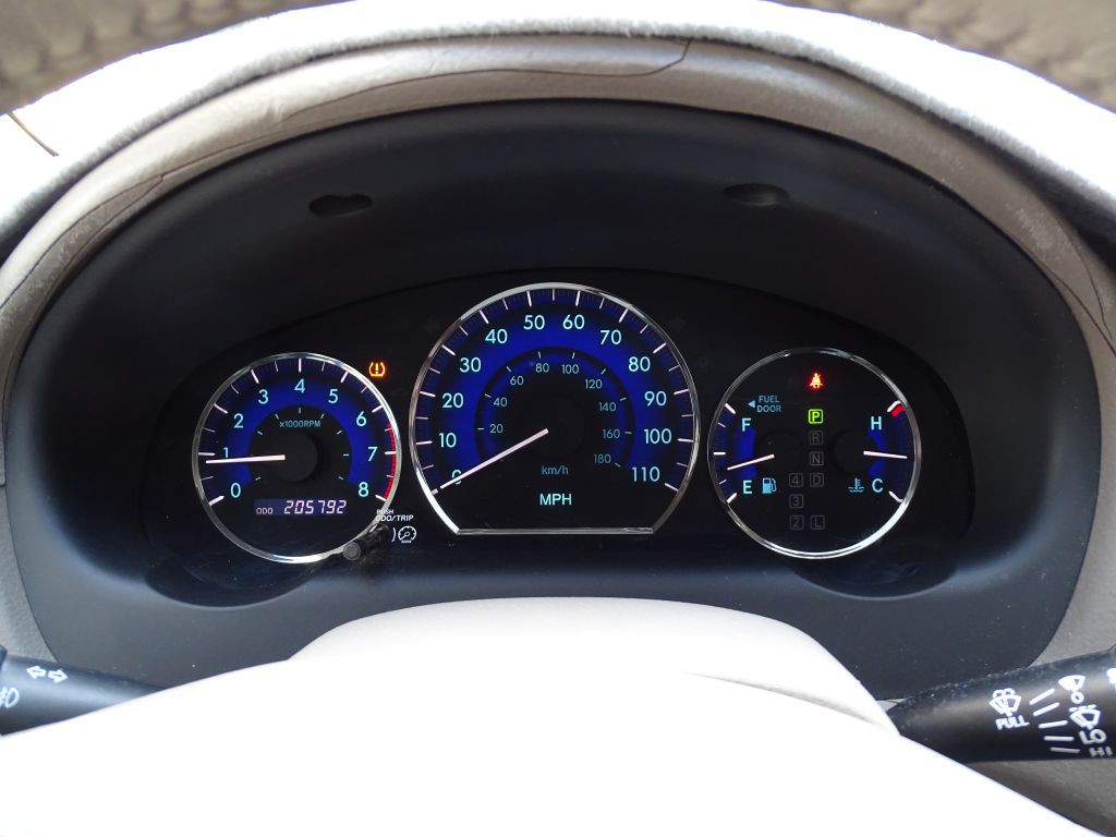 2010 Toyota Sienna Image 10
