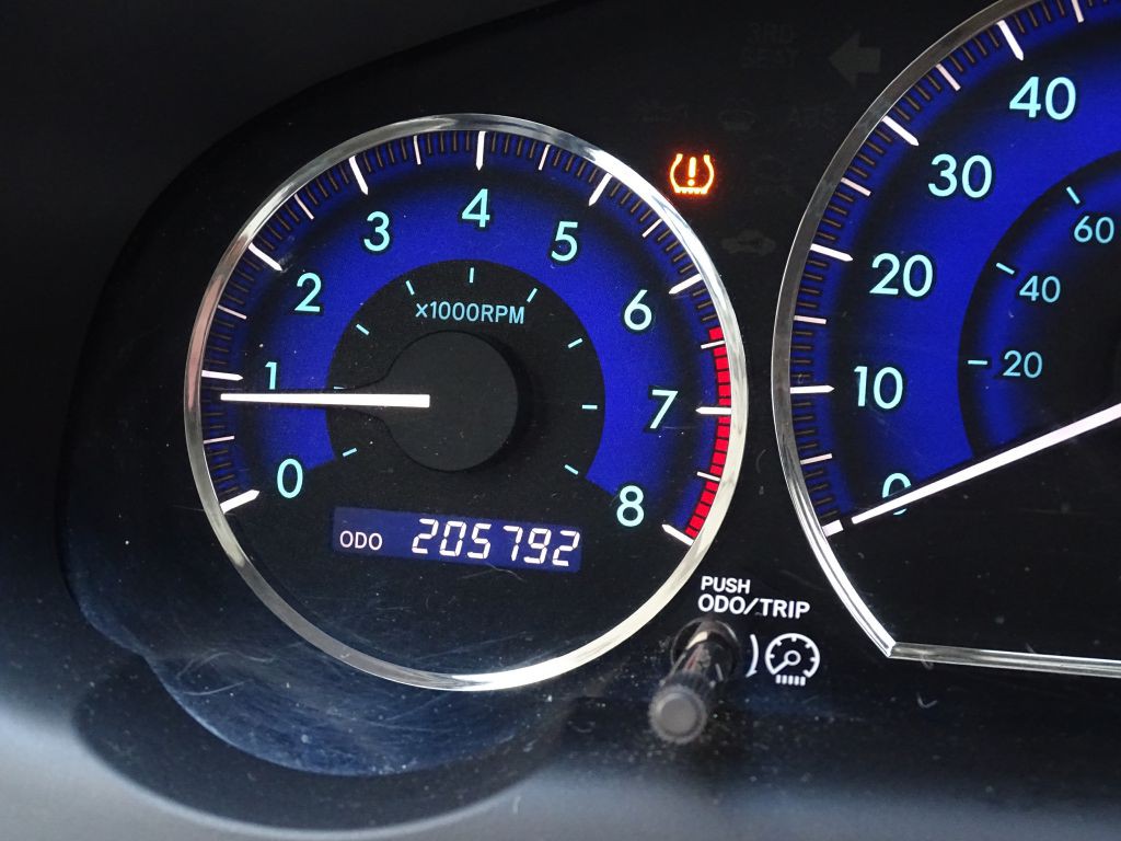 2010 Toyota Sienna Image 11