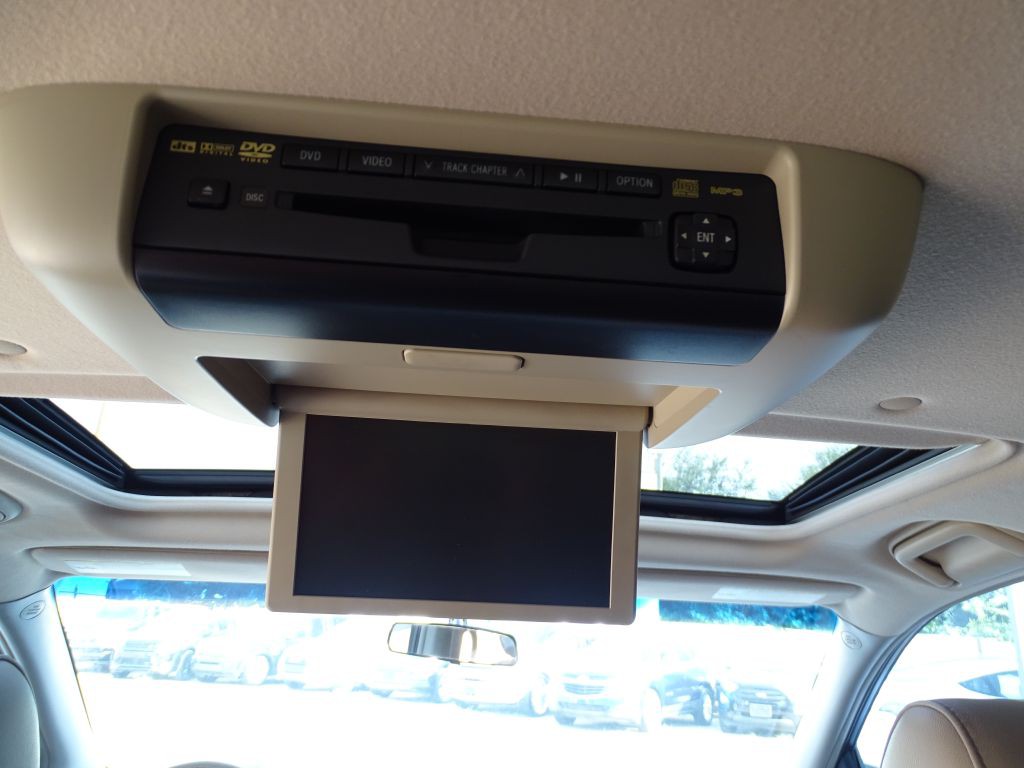 2010 Toyota Sienna Image 14