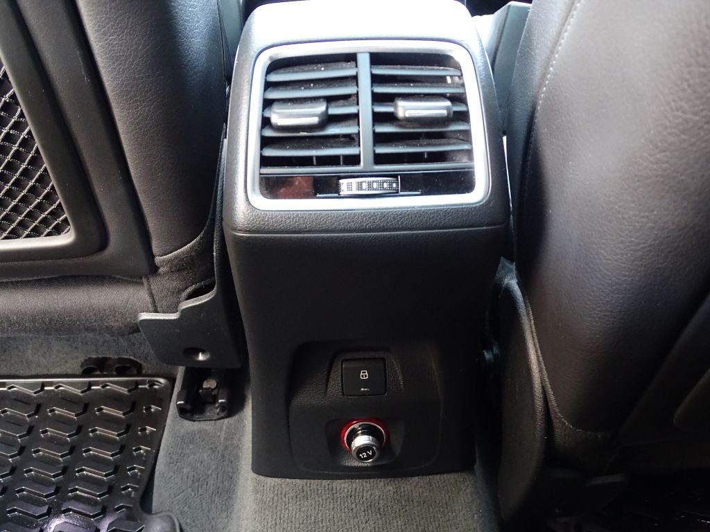 2016 Audi Q3 Image 11