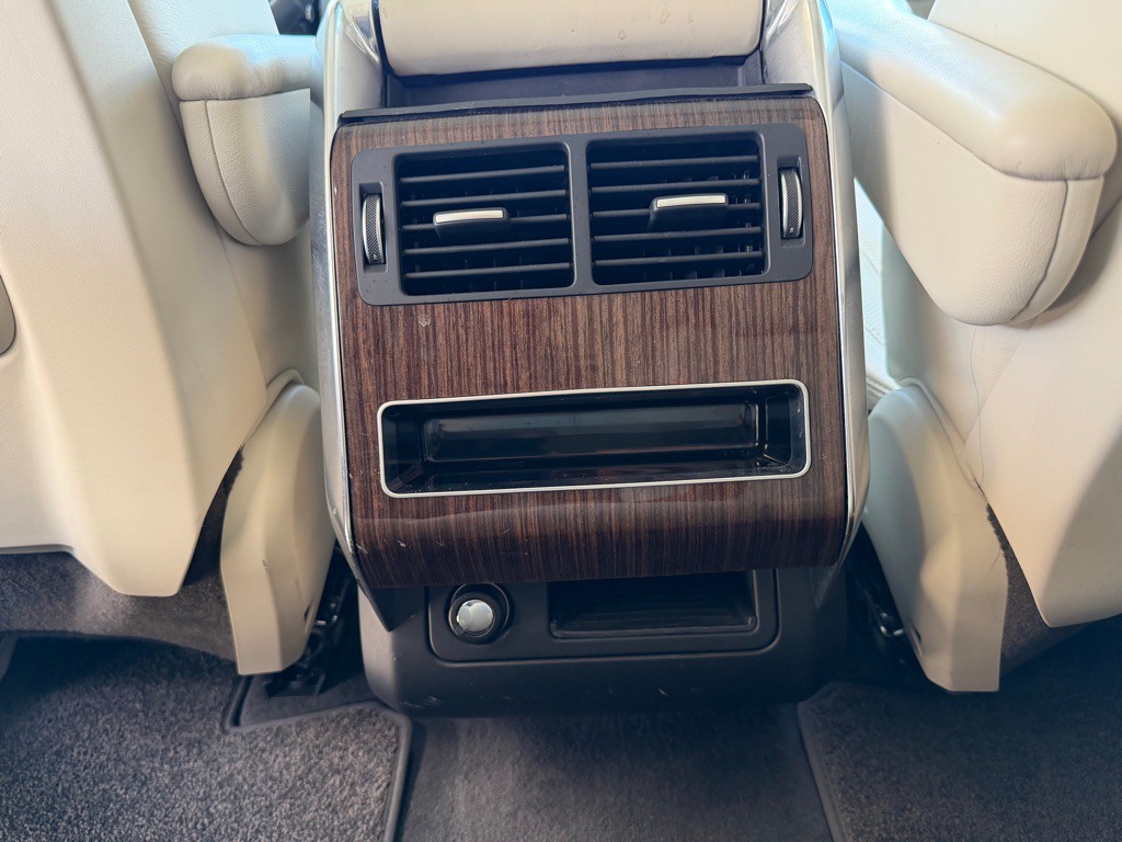 2014 Land Rover Range Rover Sport Image 18