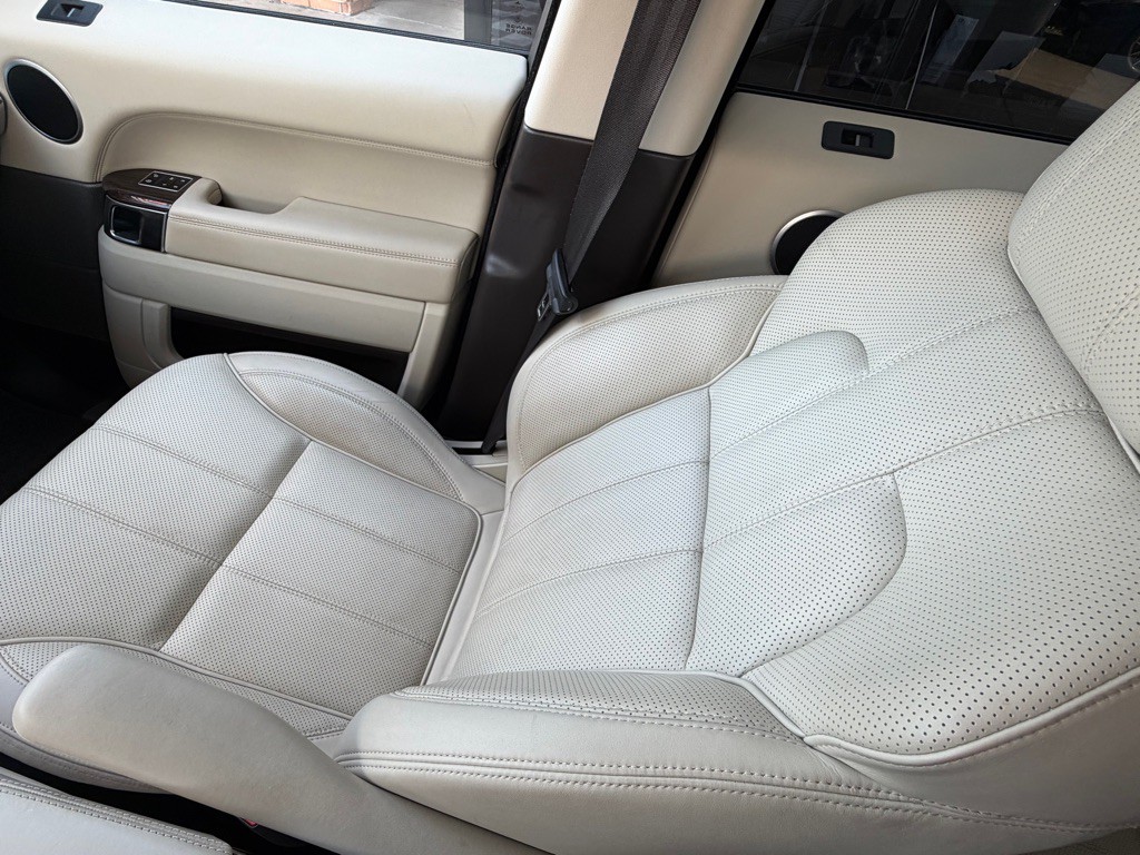 2014 Land Rover Range Rover Sport Image 21