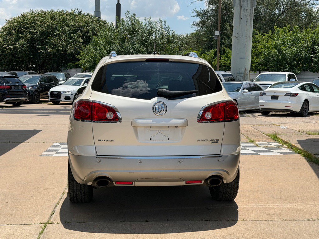 2010 Buick Enclave Image 4